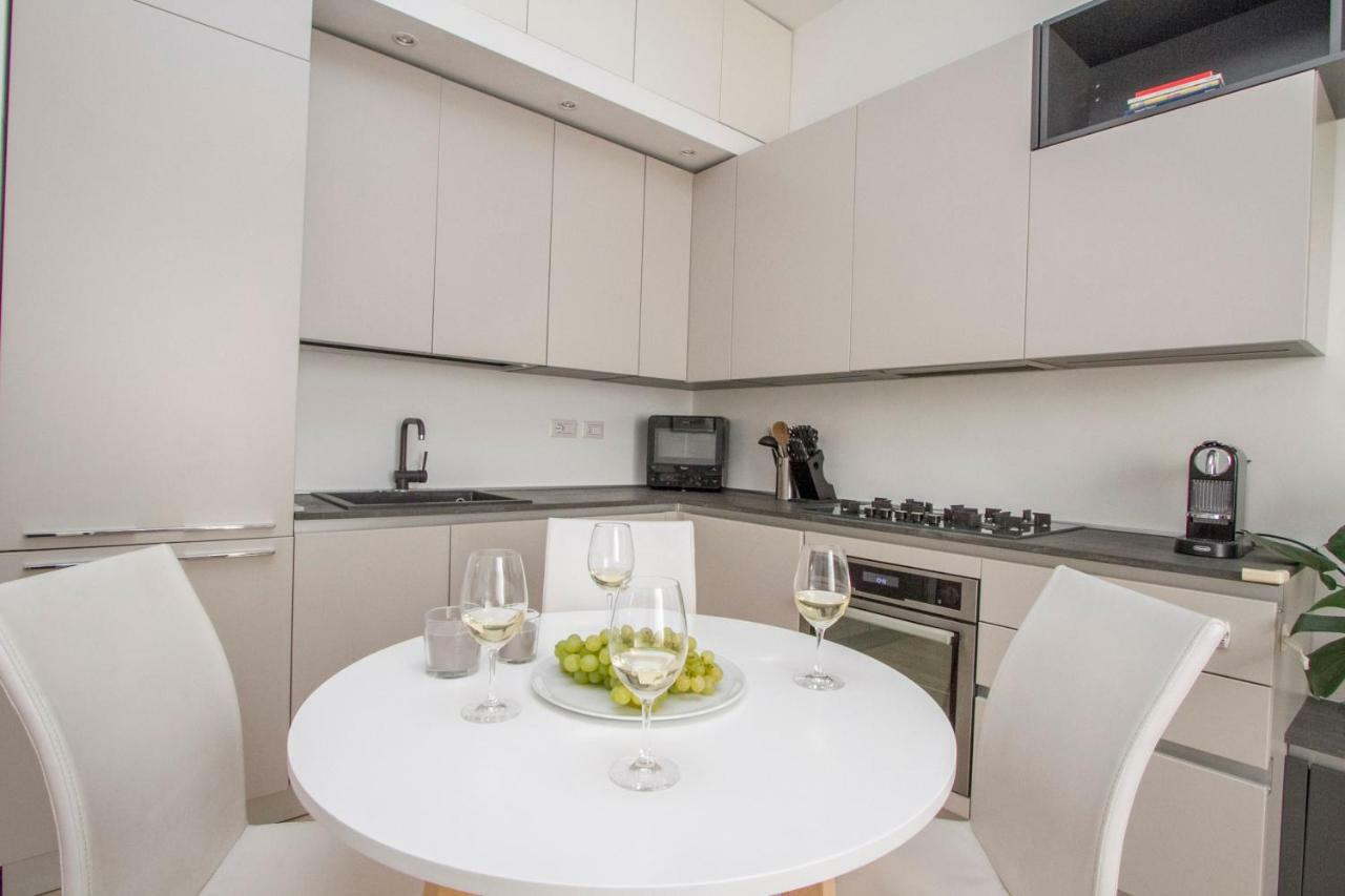 Luxury And Spacious Apartment Μιλάνο Εξωτερικό φωτογραφία