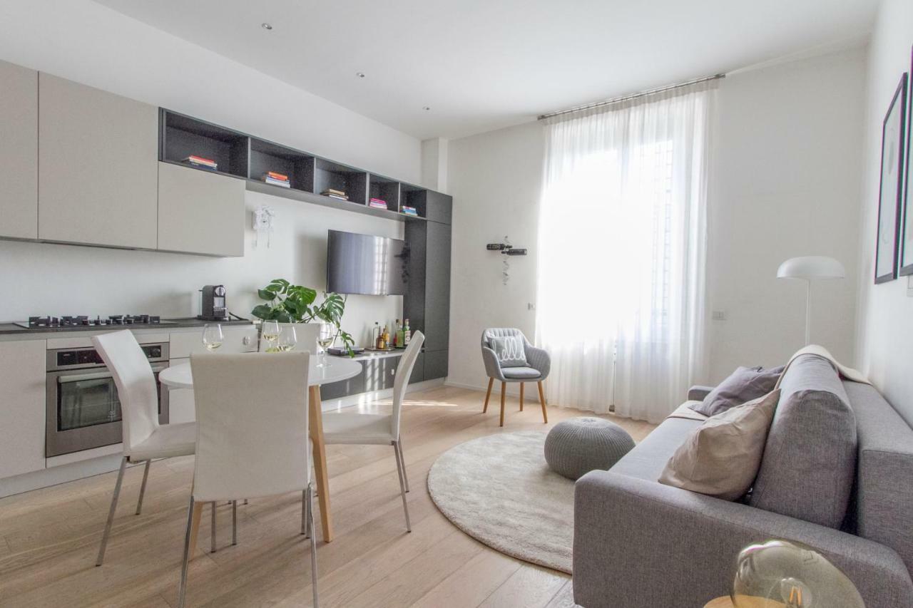 Luxury And Spacious Apartment Μιλάνο Εξωτερικό φωτογραφία